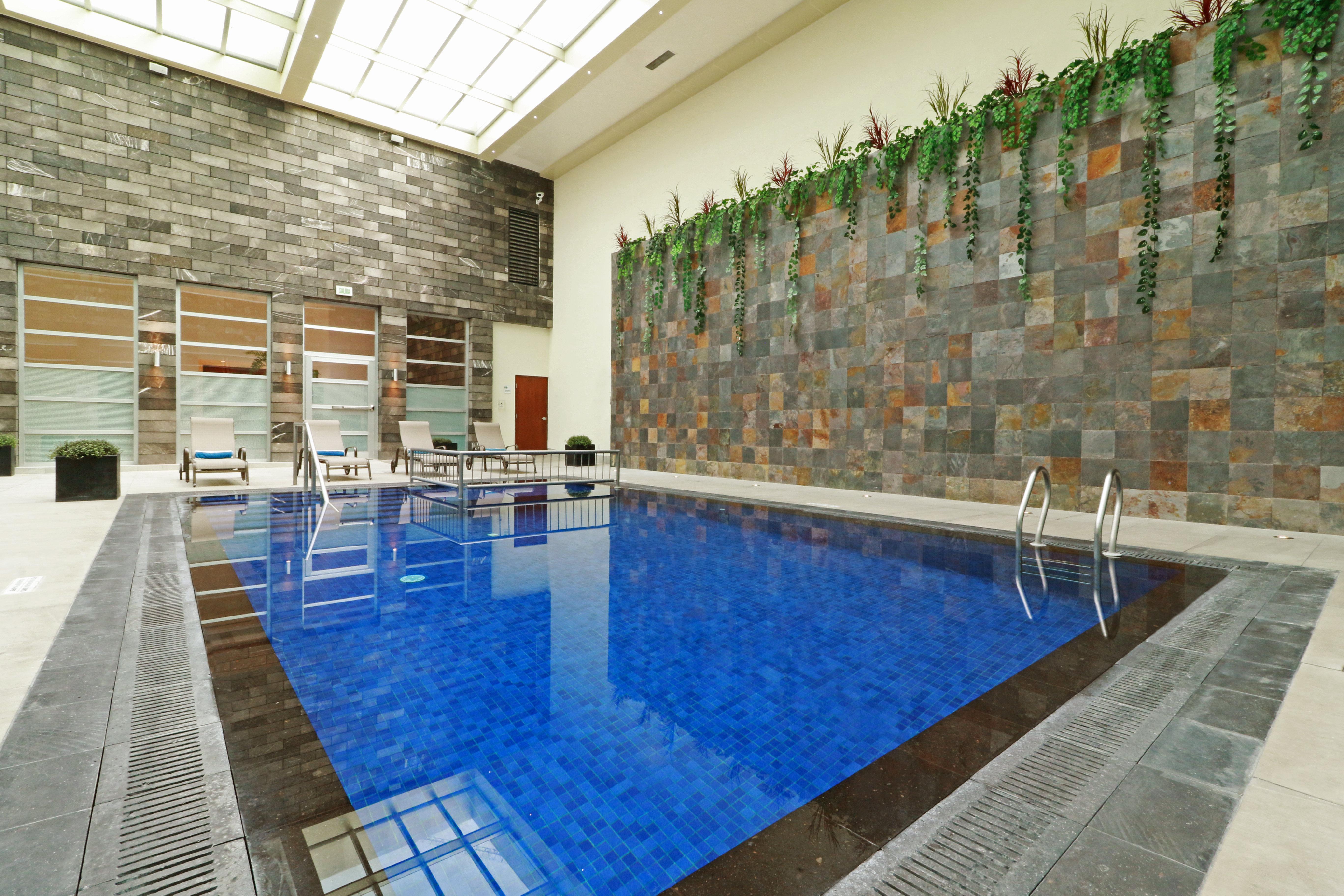 Holiday Inn & Suites Plaza Mayor By Ihg Леон Екстер'єр фото