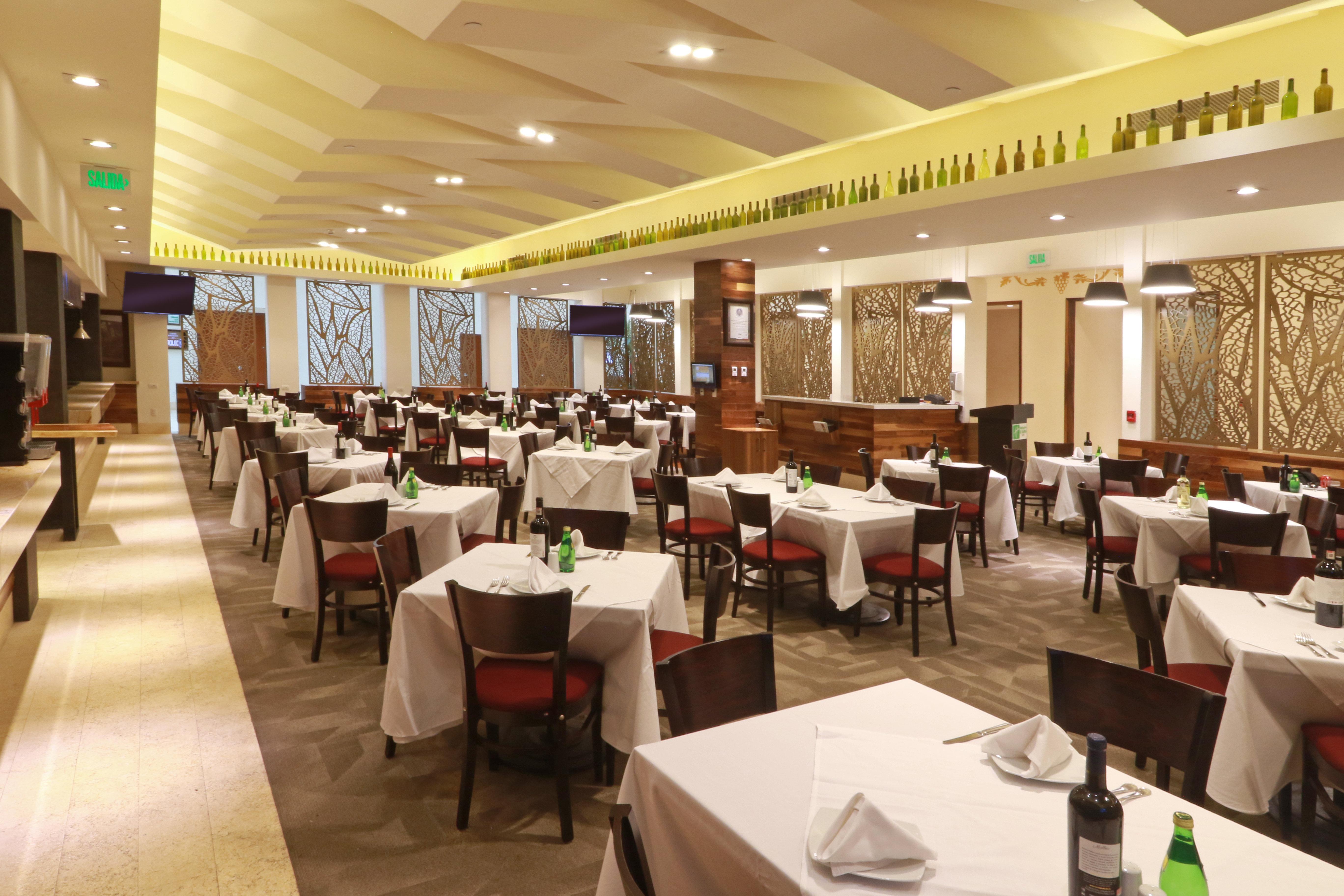 Holiday Inn & Suites Plaza Mayor By Ihg Леон Екстер'єр фото